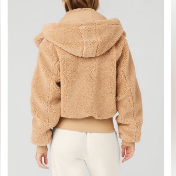 Alo Yoga Foxy Sherpa Teddy Jacket Removable Hood Camel Size Small EUC - Picture 15 of 16